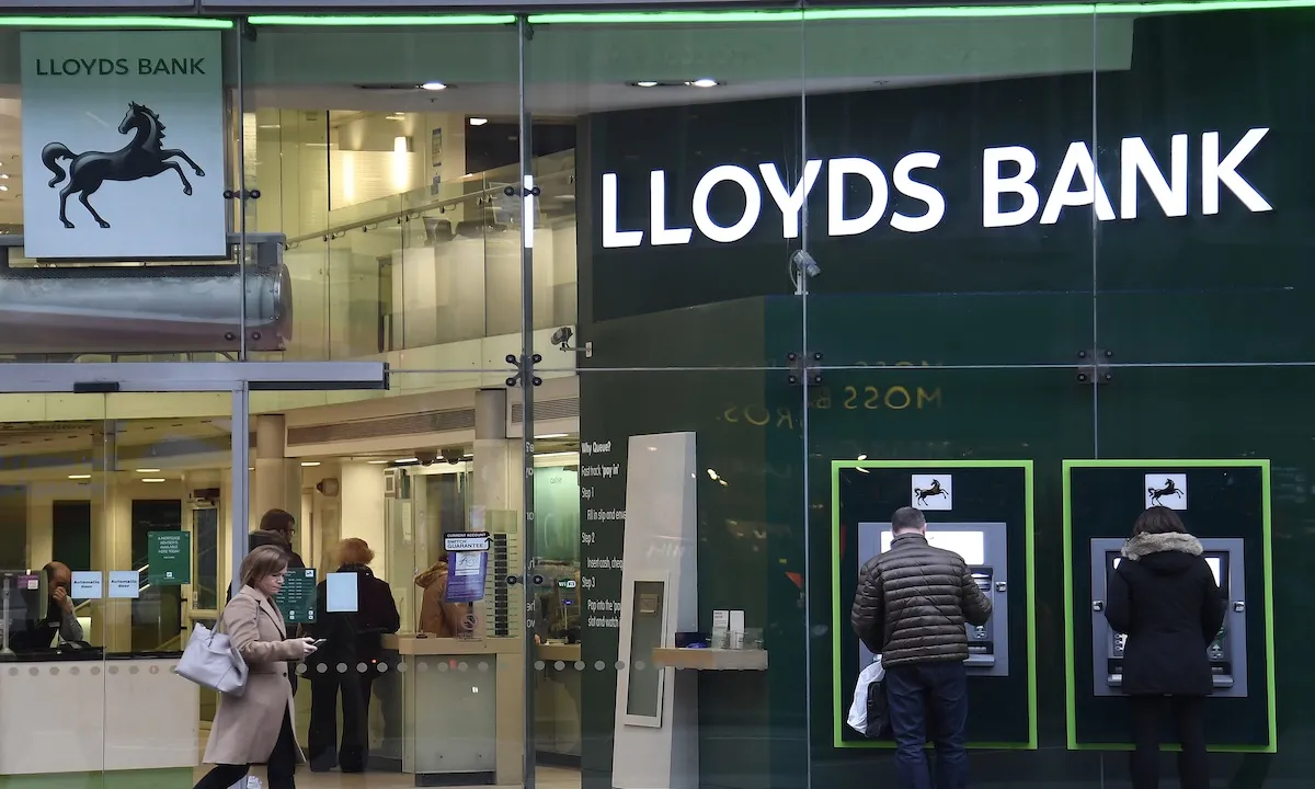 英國Lloyds