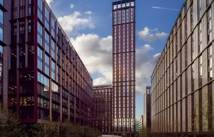 Vita Living Circle Square